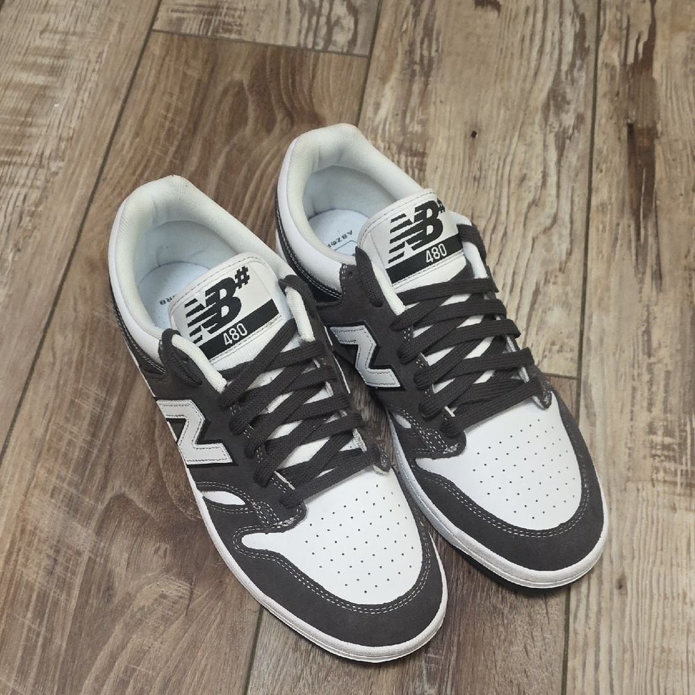NWT Men's New Balance Numeric 480 in color Dark Grey/White. Size 11.5
